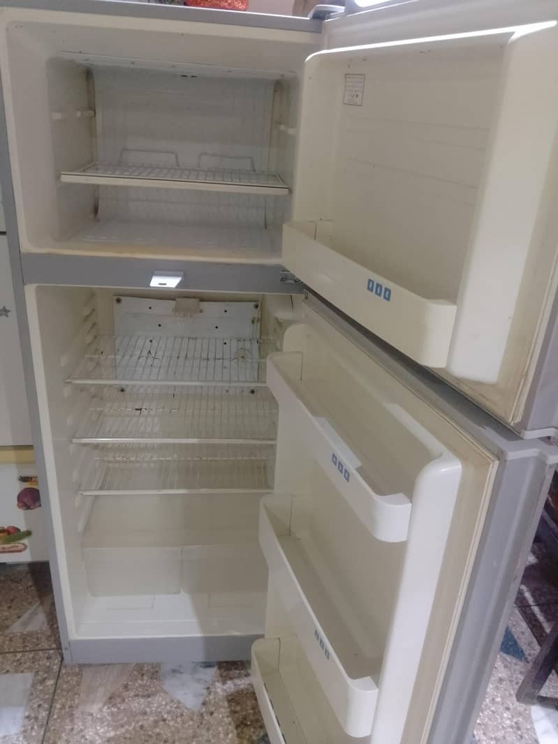 Haier Fridge, for sale, in good condition, running condition

                                                            alt=