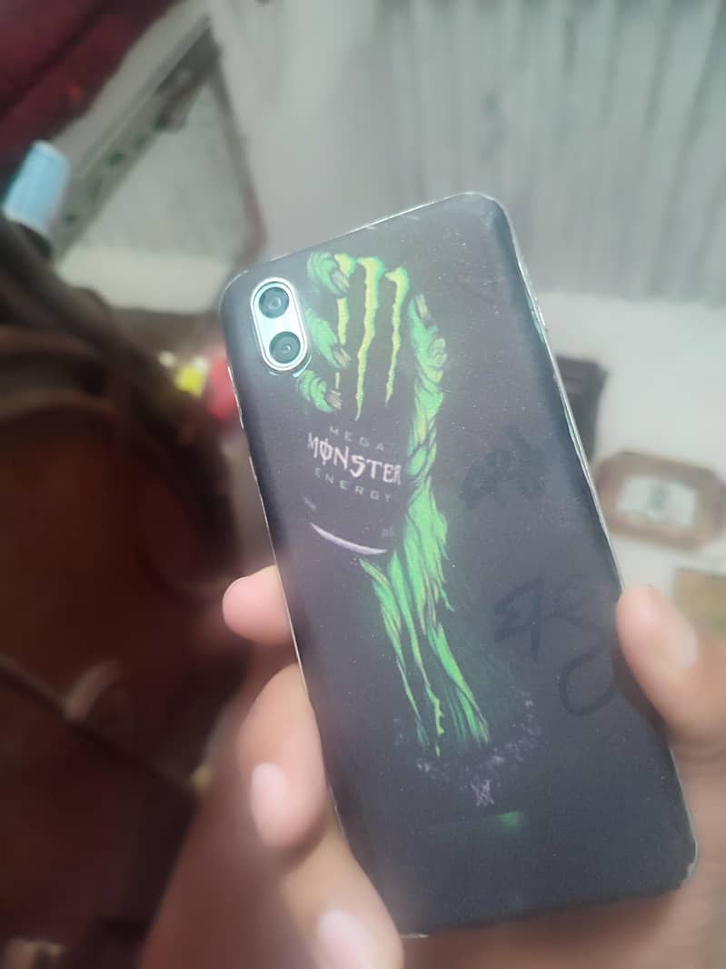 sharp aquos

                                                            alt=