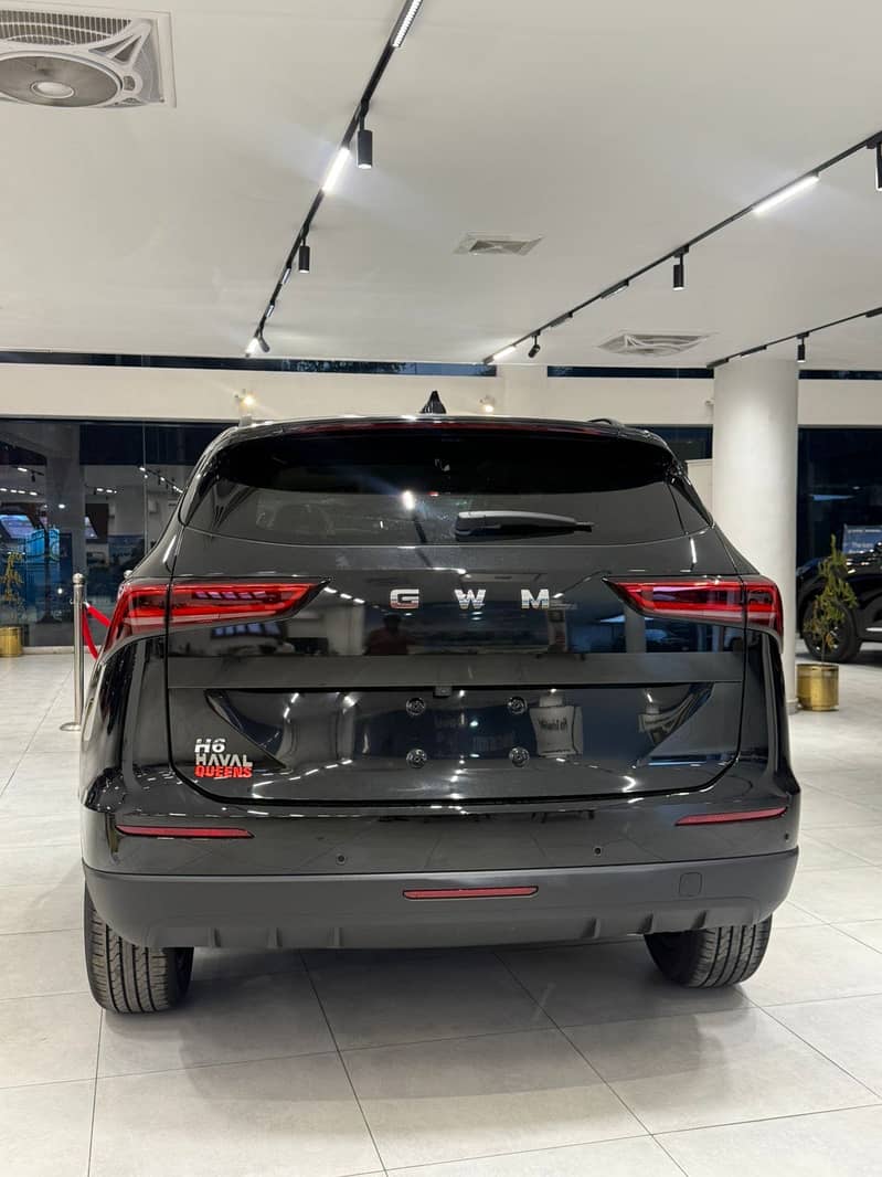 Haval H6 Petrol Black White 2026 Model