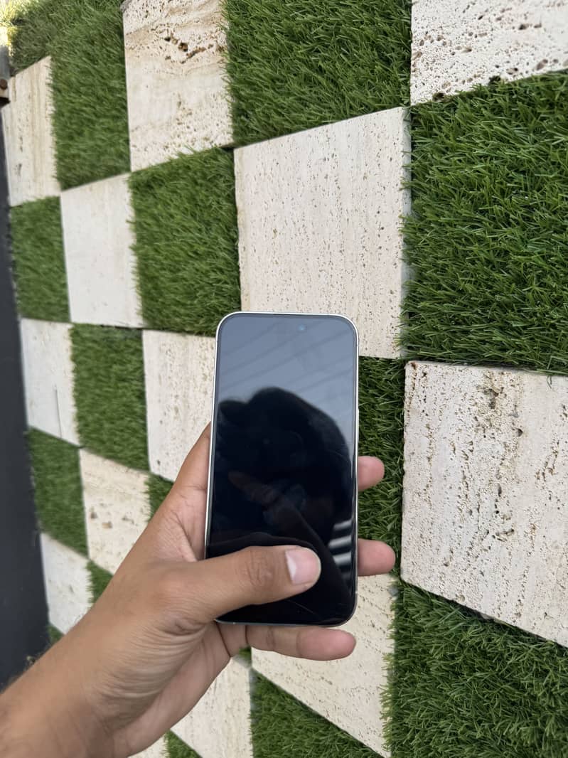 Apple iPhone 14 Pro 256 pta with box

                                                            alt=