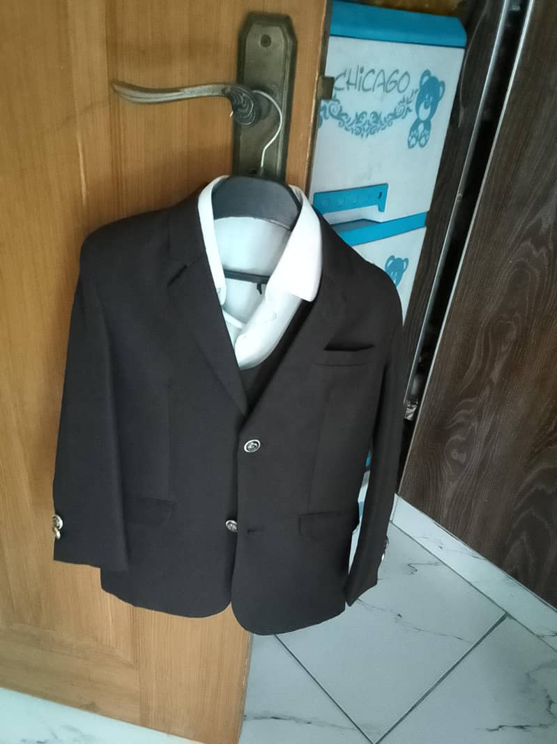 pent coat

                                                            alt=