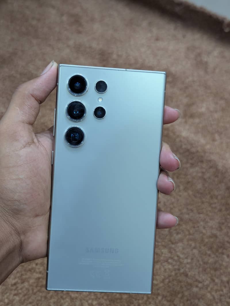 Samsung Mobile S24 Ultra

                                                            alt=