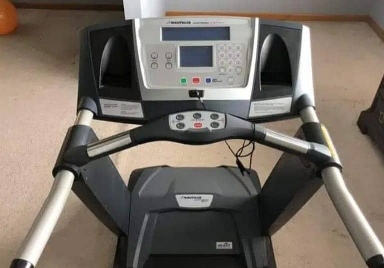 pad Treadmills Elliptical Spin Bike Machine Cycle Fitness gym cardio

                                                            alt=