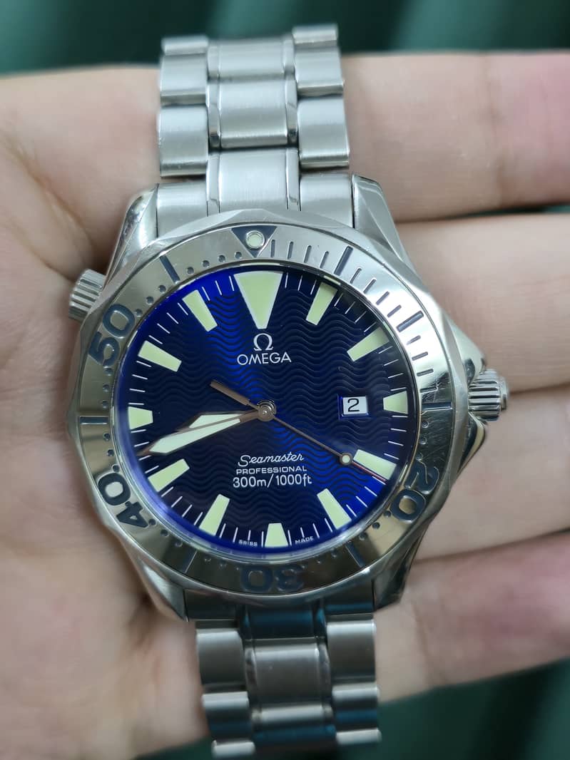 WATCH BUYER / Rolex Datejust Omega Speedmaster Cartier Santos Rado

                                                            alt=