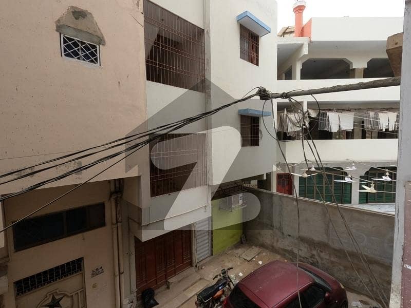 3 Bed DD Apartment | Flat |  One Apartment Per Floor |

                                                            alt=