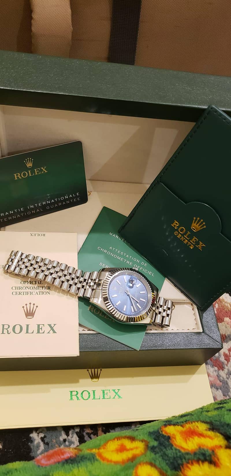 I buy Swiss Made pre owned like Rolex Omega Cartiar Breitling Chopard

                                                            alt=