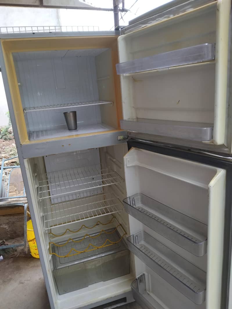 Haier Double Door Refrigerator | Medium Size Fridge

                                                            alt=