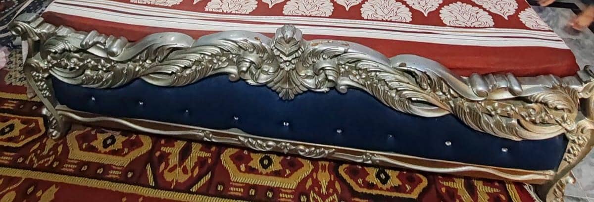 Decent furniture / Chinoti wooden furniture / Luxury bed set