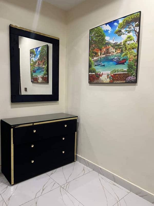 2 Bed Furnished Flat Available For Rent In Bahria Town Lahore

                                                            alt=