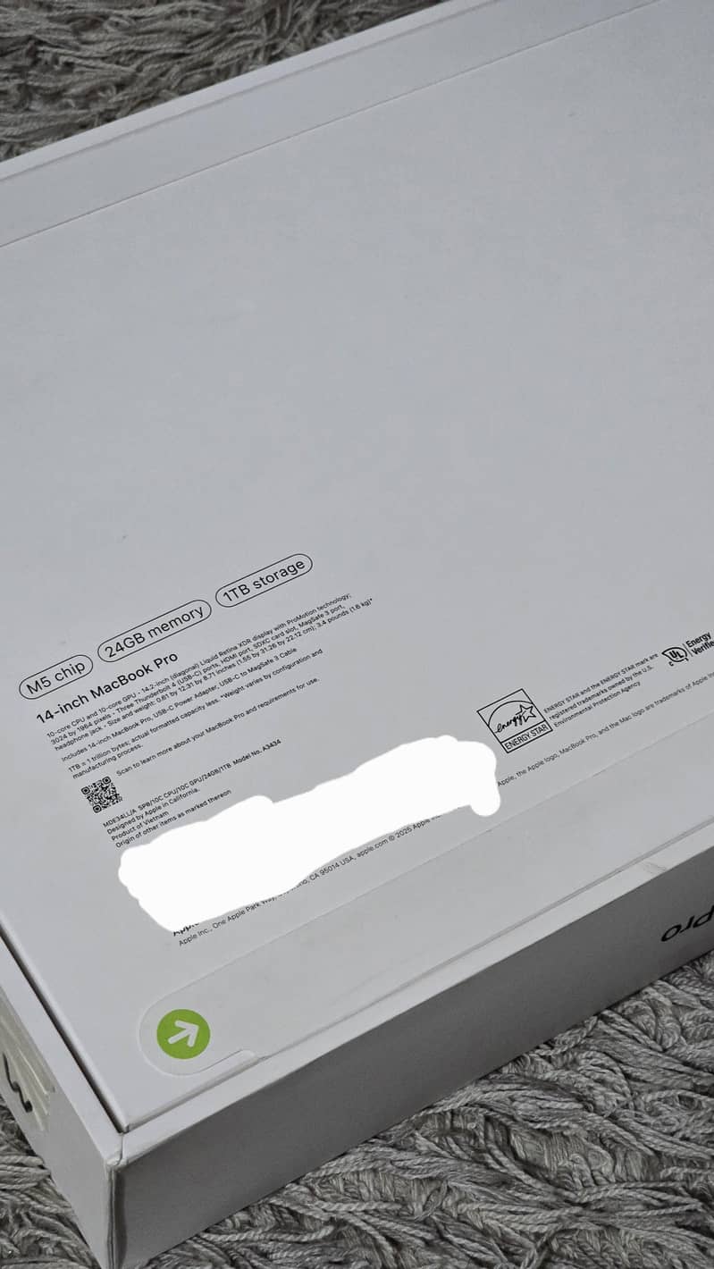 Macbook Pro M5 14in | 24GB 1TB | SPB | New

                                                            alt=