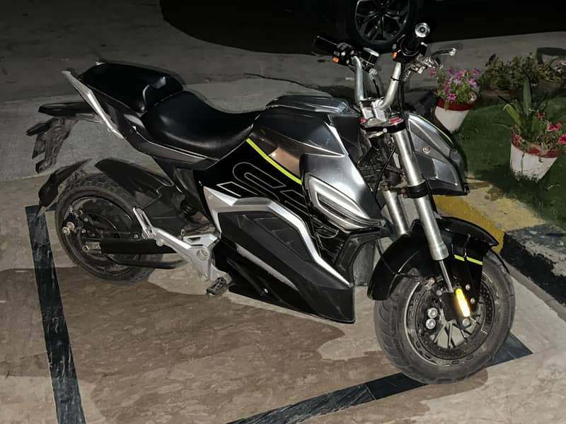 Eveon Electric Sports Bike || Excellent Condition || model

                                                            alt=