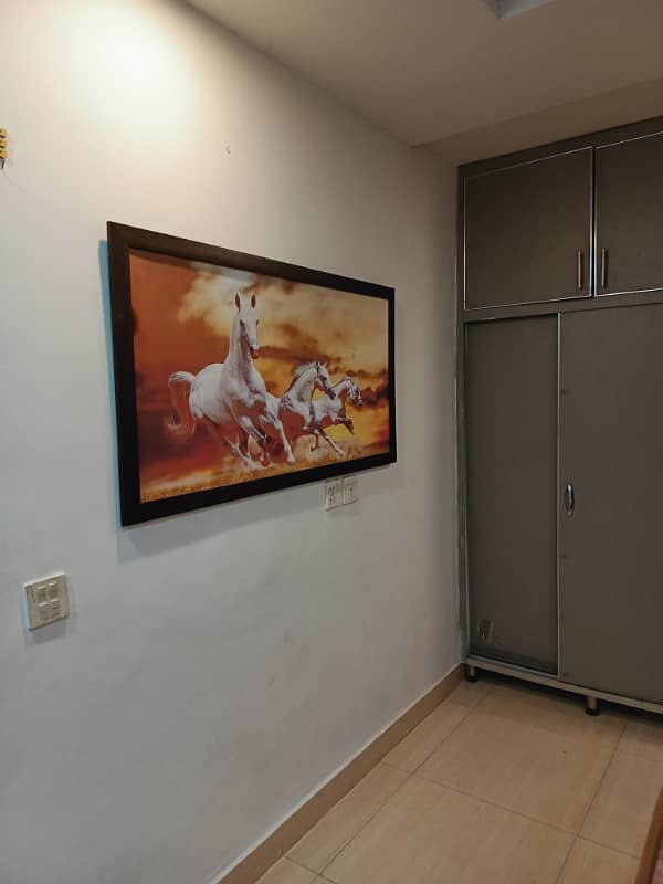 2 Bedroom Vip apartment available on daily basis in bahria town LHR

                                                            alt=