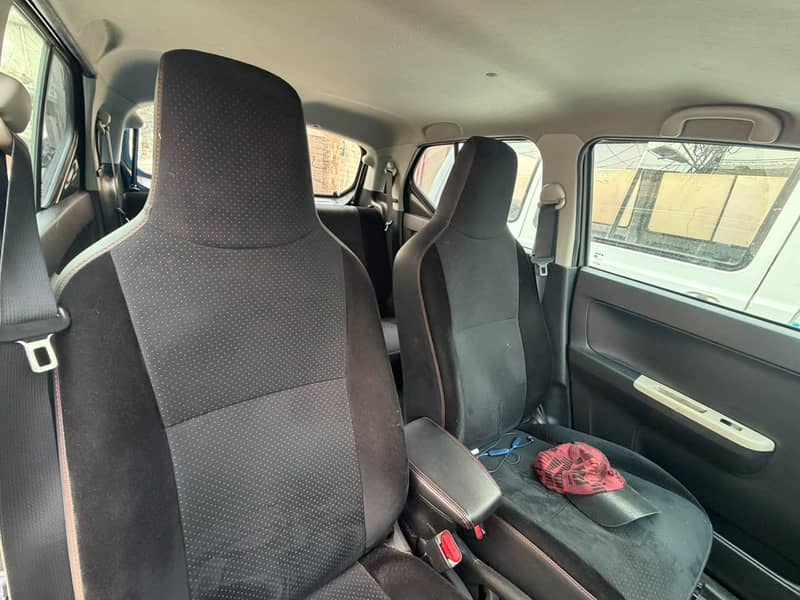 Suzuki Alto VXL AGS 2025 Bank Leased

                                                            alt=