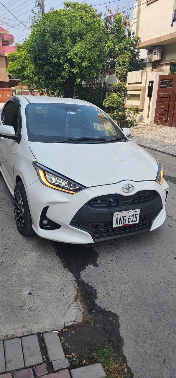 Toyota Yaris Hatchback X 2021 /2022/2023

                                                            alt=