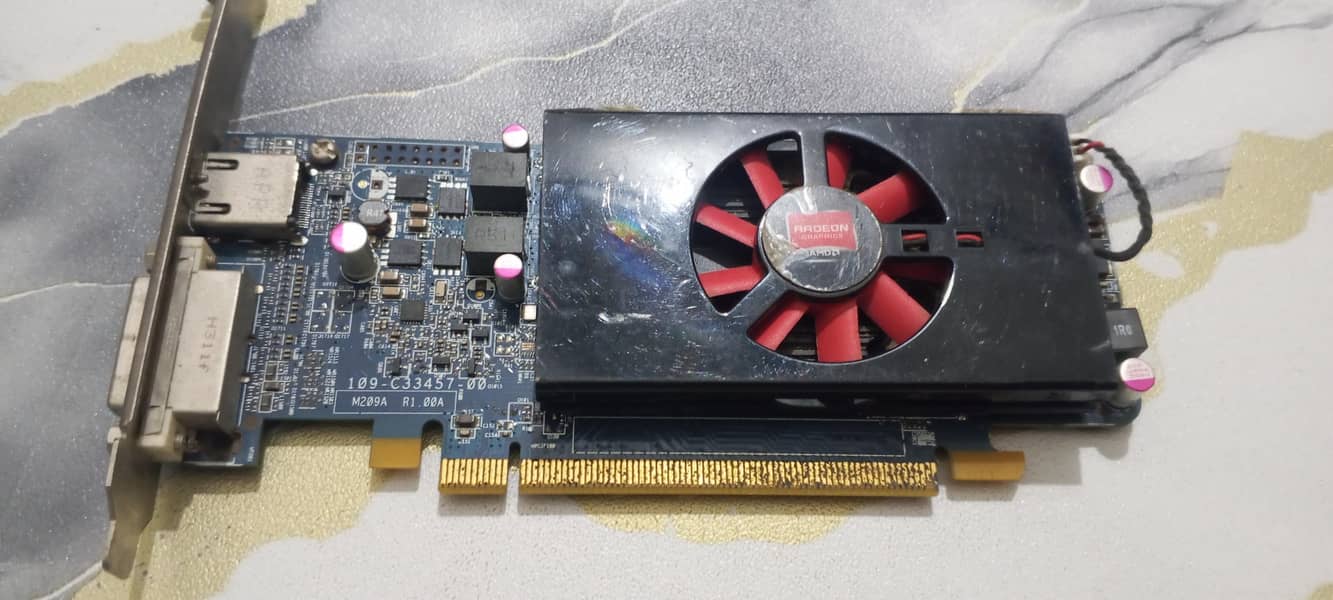 AMD RADEON 7550 128BIT 1GB DDR5

                                                            alt=