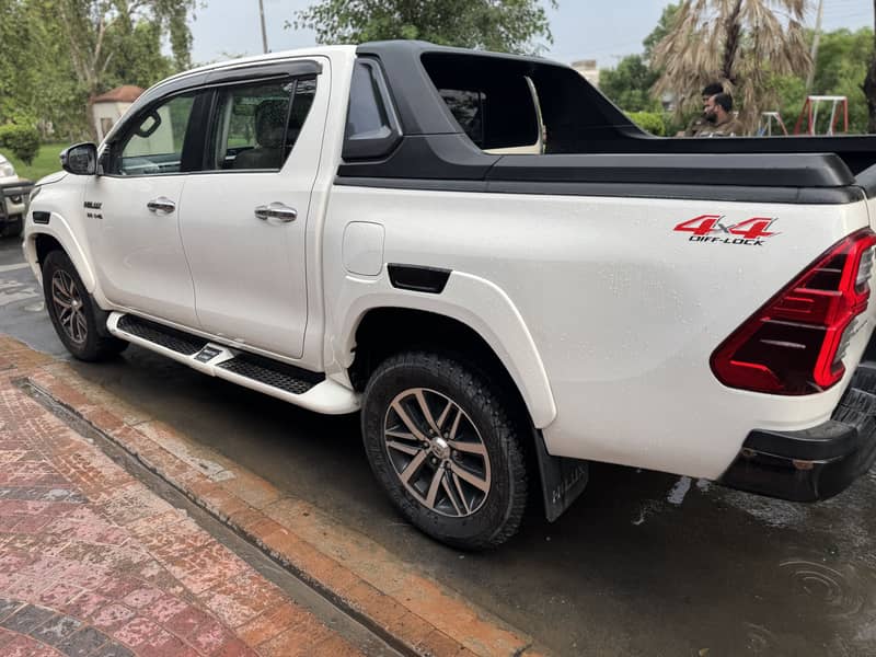 Toyota Hilux Revo V 2019 Model Total Geniune

                                                            alt=