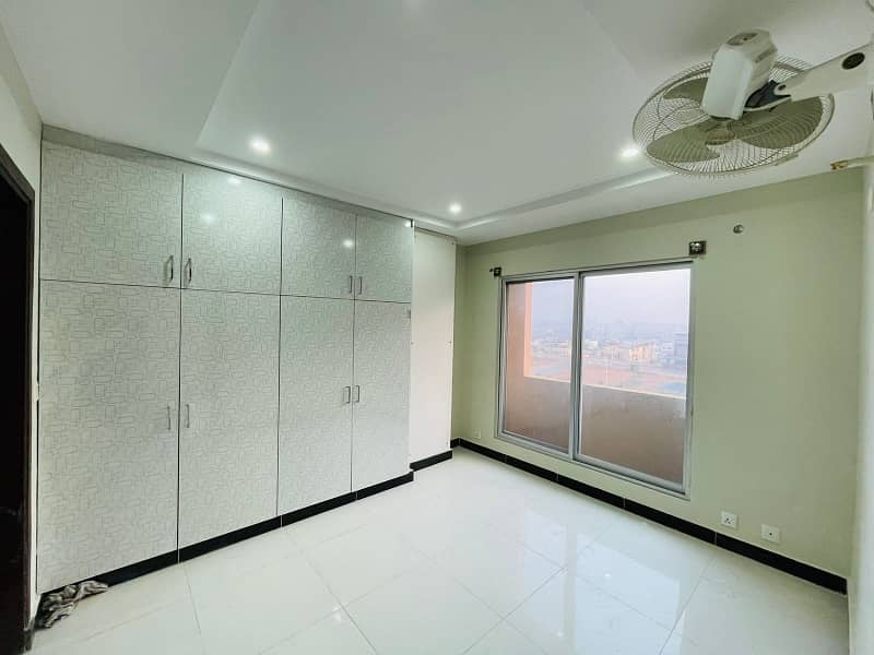 2 Bed Luxury Apartment For Sale Bahria Town Phase 8

                                                            alt=