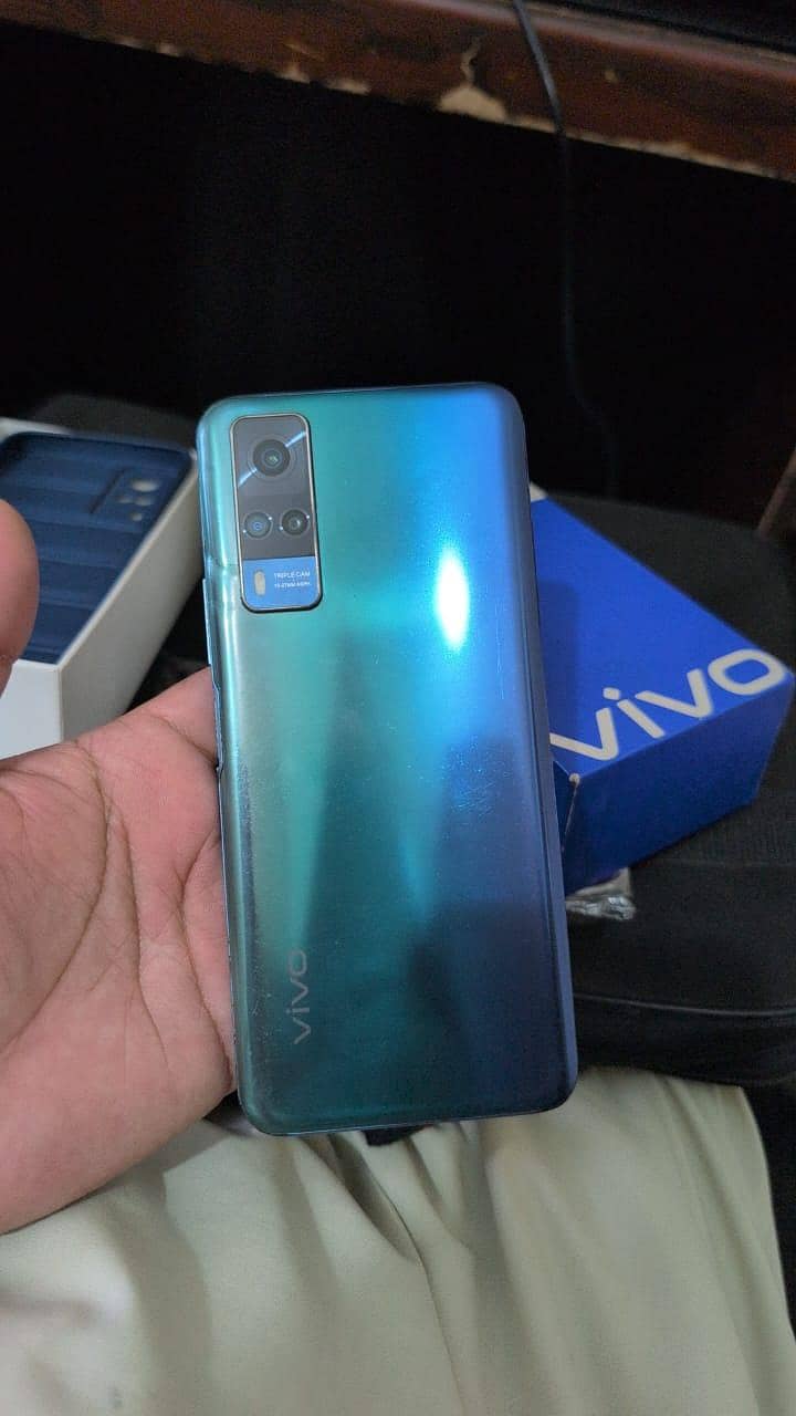 Vivo Y31

                                                            alt=