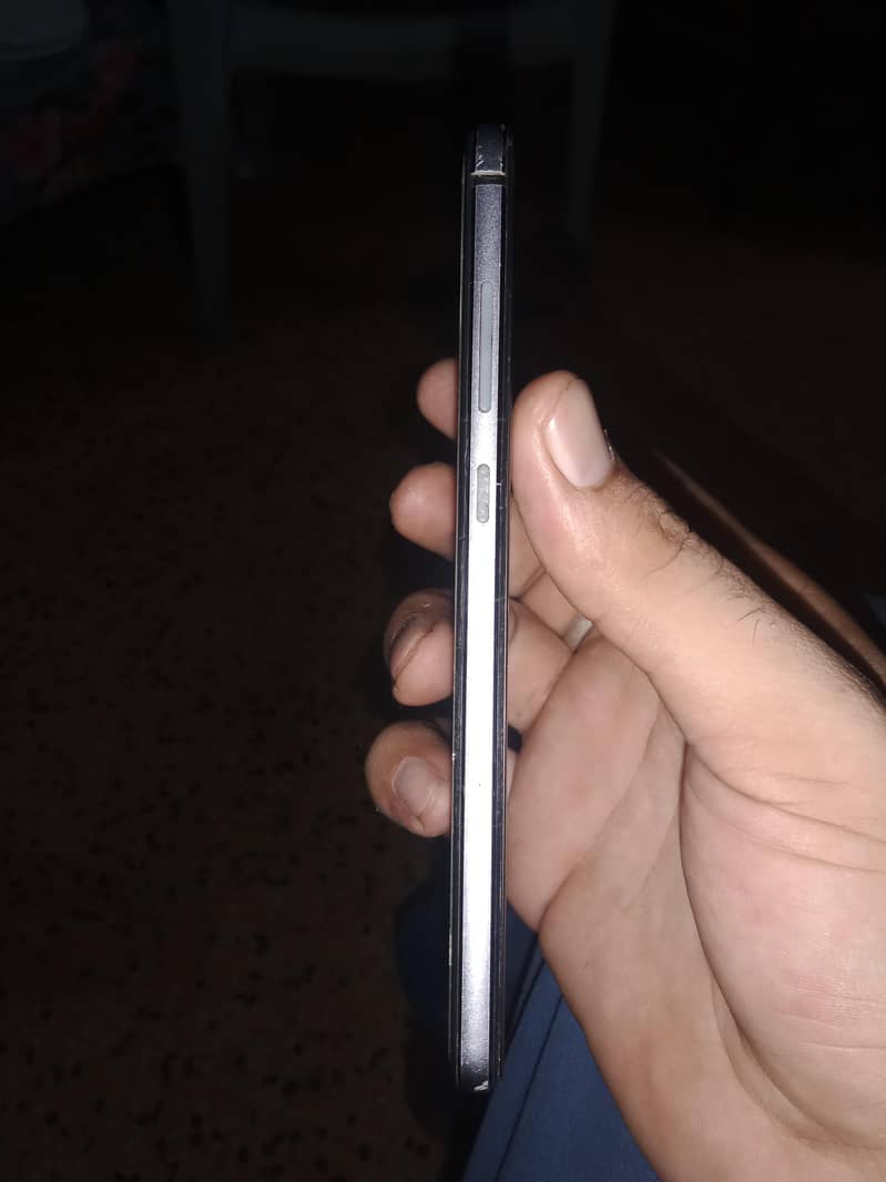 Huawei P10

                                                            alt=