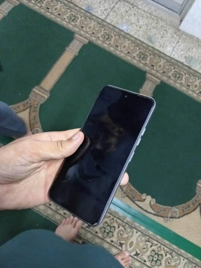Tecno Spark Go 2

                                                            alt=