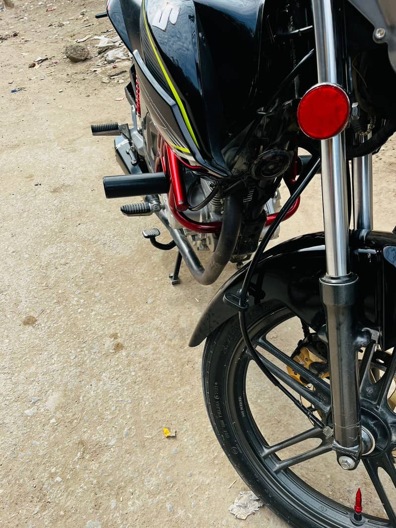 Suzuki GSX 125 – 2023 Model | Like Brand New Condition

                                                            alt=