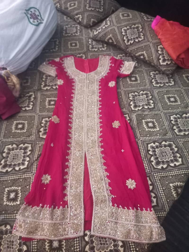 bridal dress for sale 03259407163

                                                            alt=