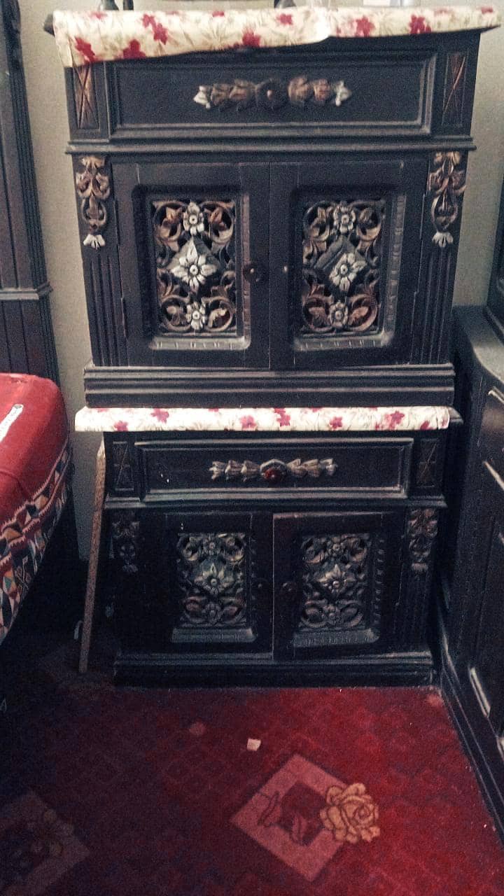 side tables , beautiful design

                                                            alt=