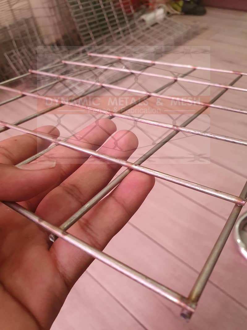 Razor Wire/ Barbed Wire/ Chain Link Fence/ Hesco Bags/ Weld Mesh