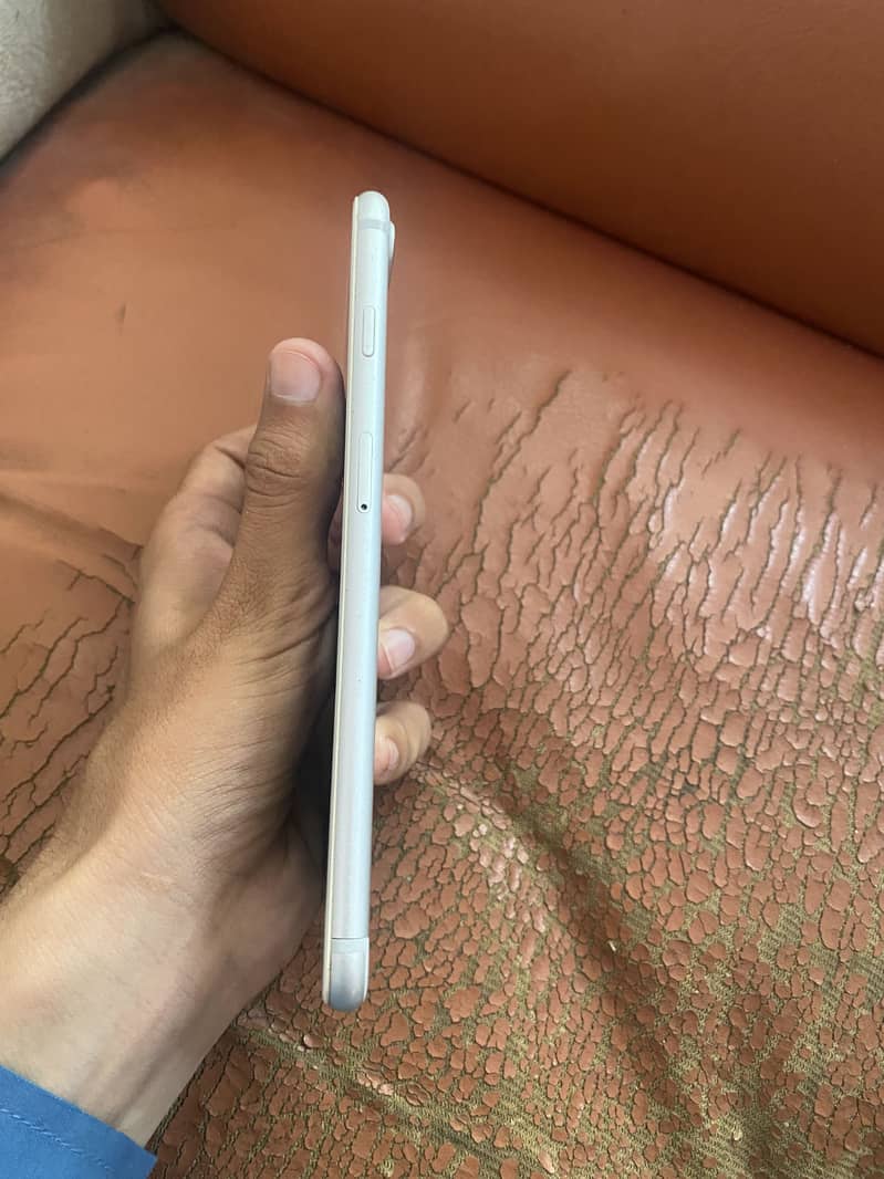 IPhone 7 Plus (Exchange Possible)

                                                            alt=