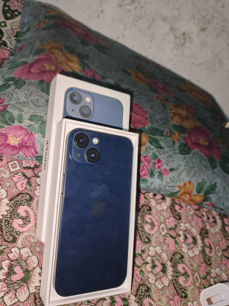 Apple iPhone 13

                                                            alt=