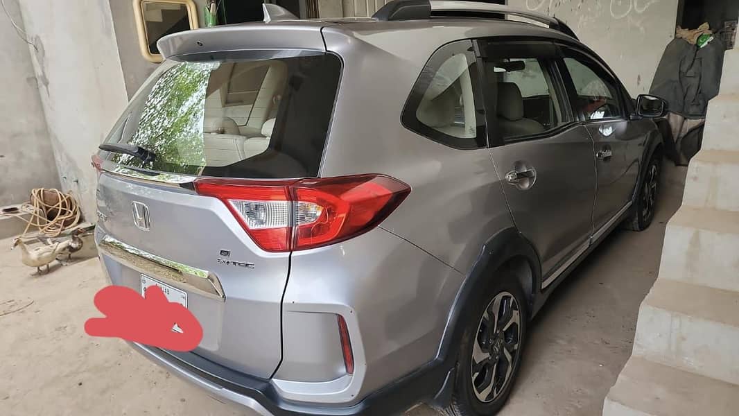 Honda BR-V S 2023

                                                            alt=