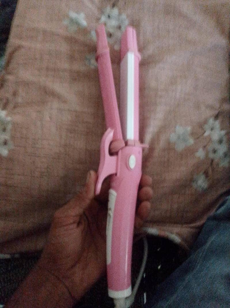 v gud condition only 1 month use

                                                            alt=