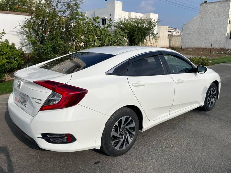Honda Civic VTi Oriel Prosmatec 2017

                                                            alt=