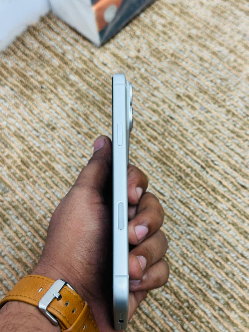 iphone 17 pro max icloud lock

                                                            alt=
