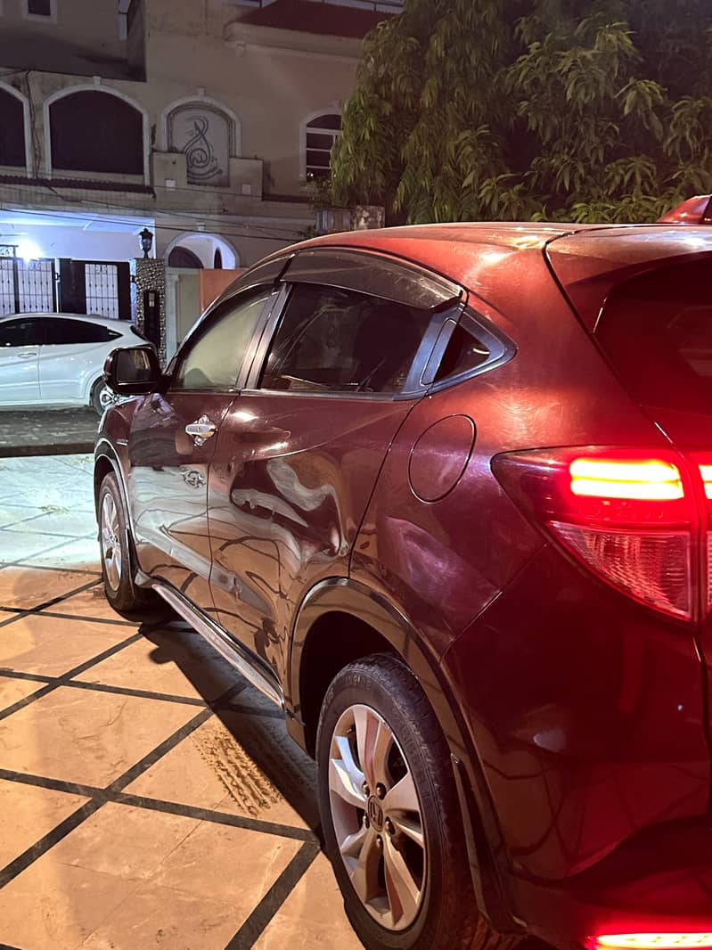 Honda Vezel 2014

                                                            alt=