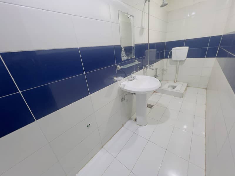 D17/2 MVHS 2 Bed With Store Corner Flat Available For Sale

                                                            alt=