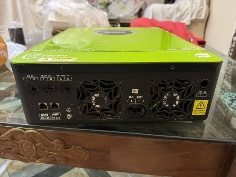 Fronus 6.2 kw PV7200 hybrid solar inverter

                                                            alt=