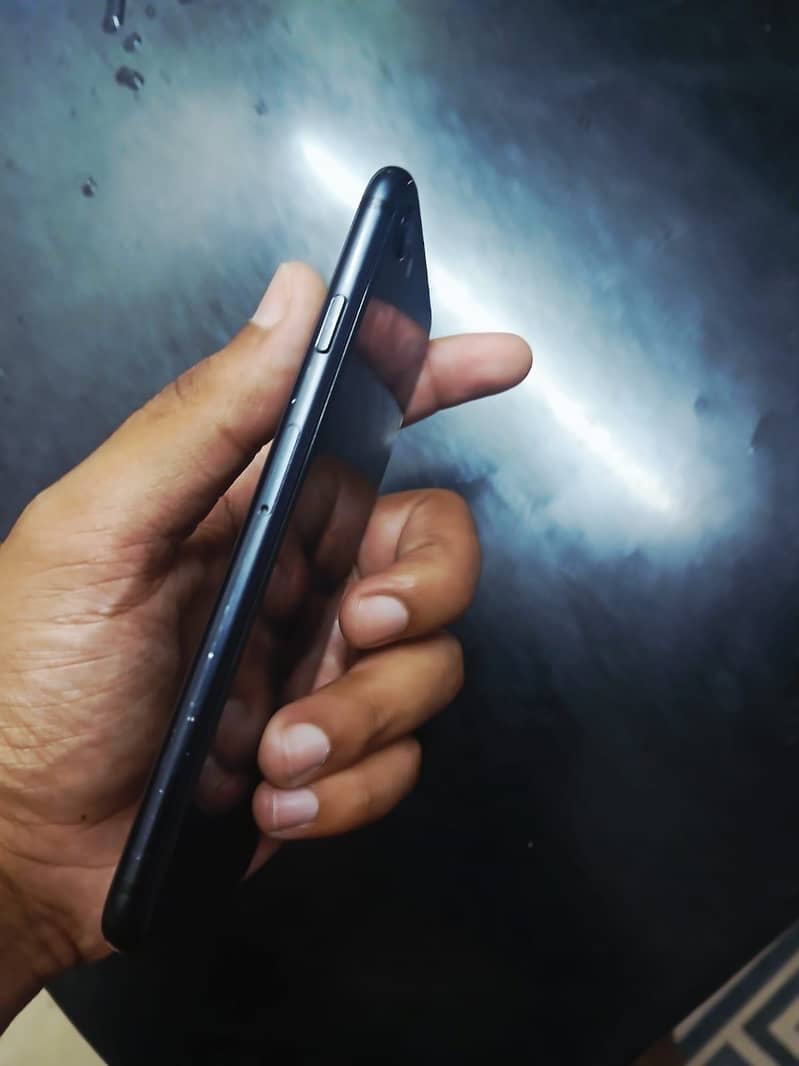 Apple iPhone SE2022

                                                            alt=