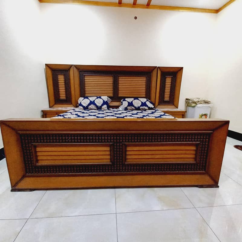 king size bed with medicated mattress
