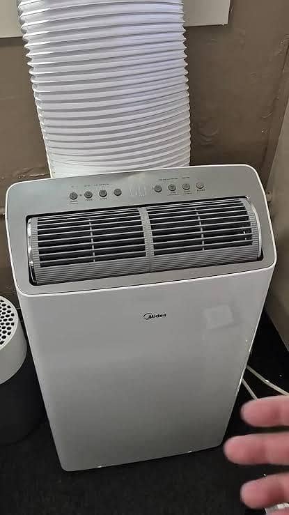 Portable ac 1.3 ton

                                                            alt=