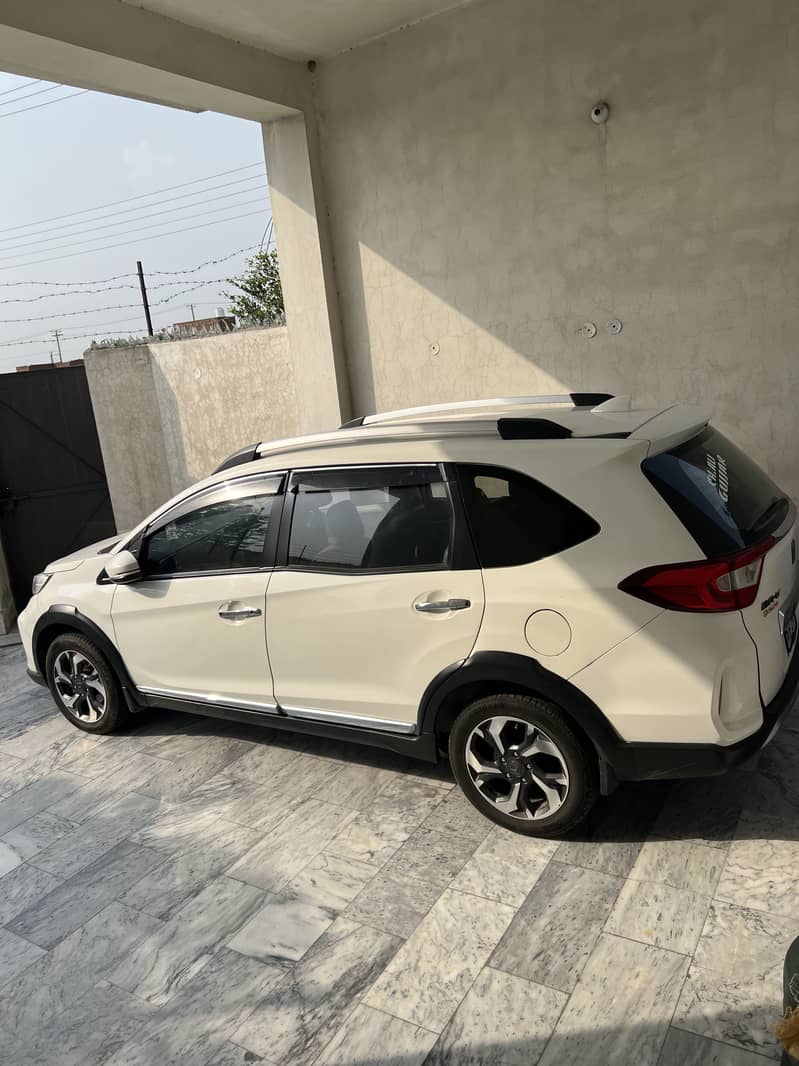 Honda BR-V 2022

                                                            alt=