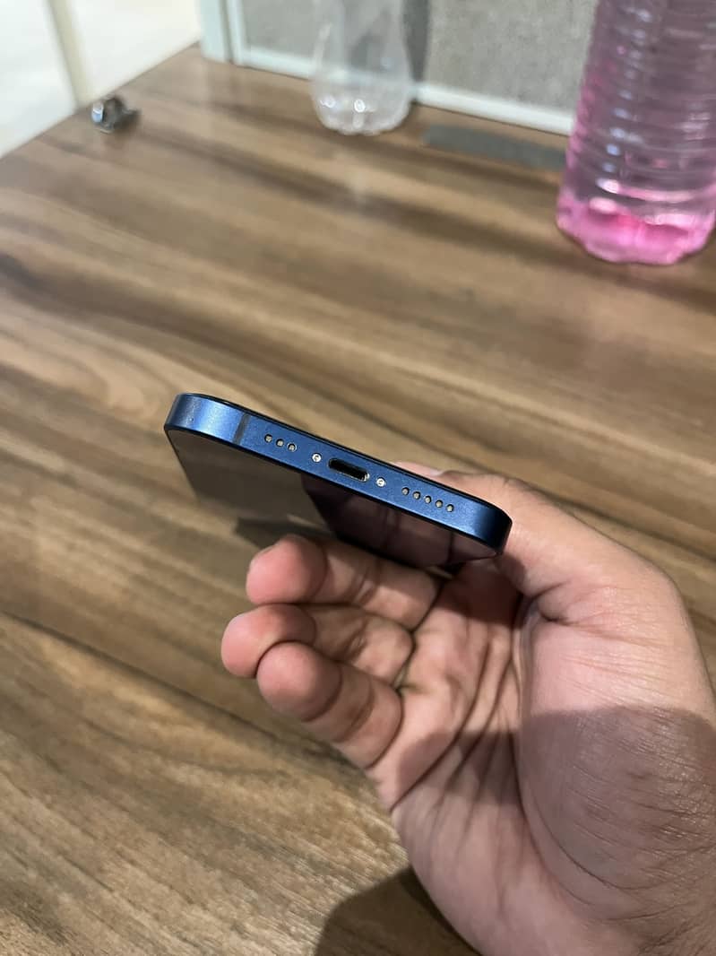 Apple iPhone 12

                                                            alt=