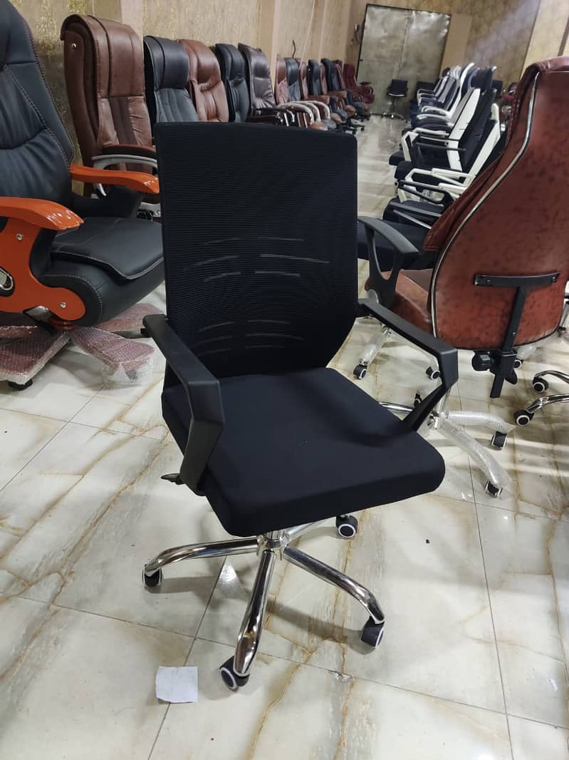 Executive Office chairs | Boss chair | Revolving chairs in karachi

                                                            alt=