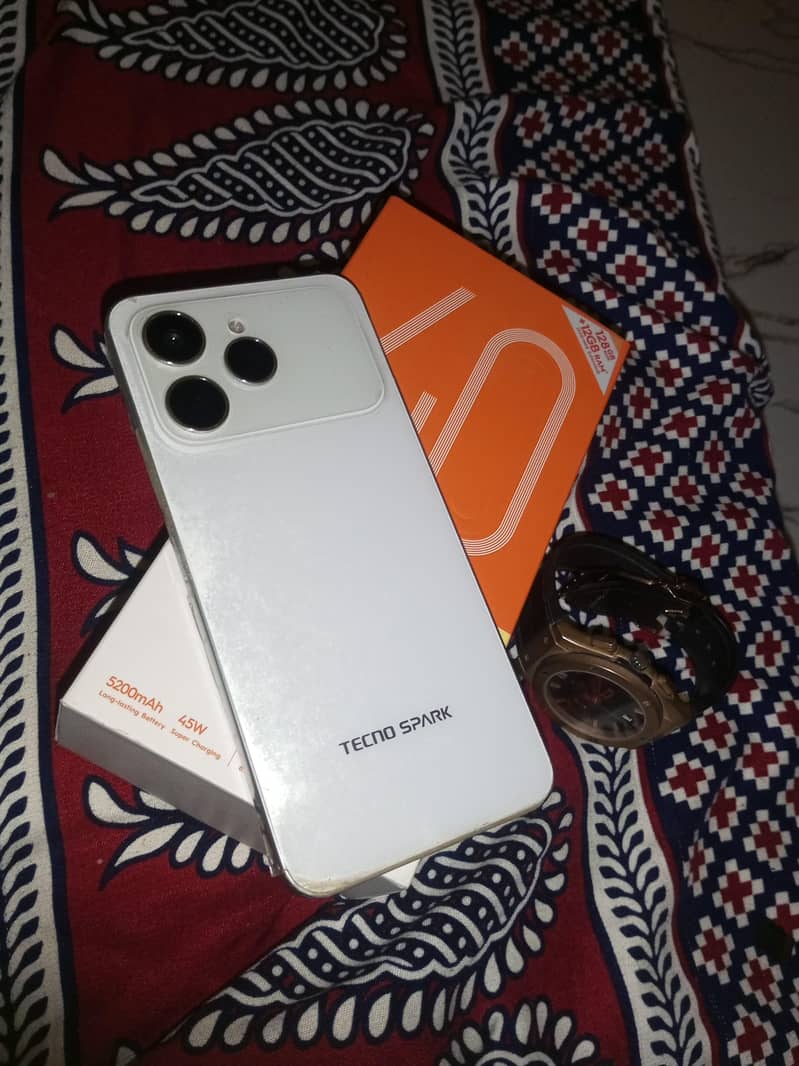 tecno spark 40

                                                            alt=