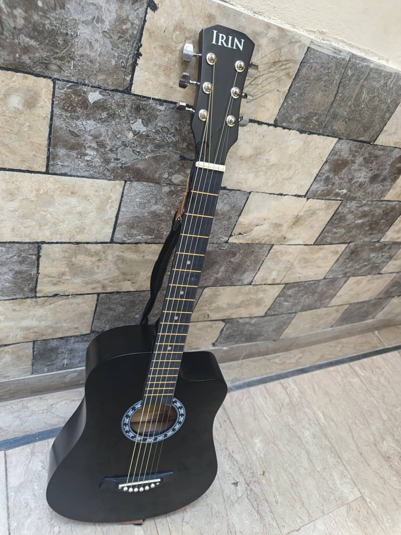 IRIN Acoustic Guitar - Excellent Condition)۔

                                                            alt=