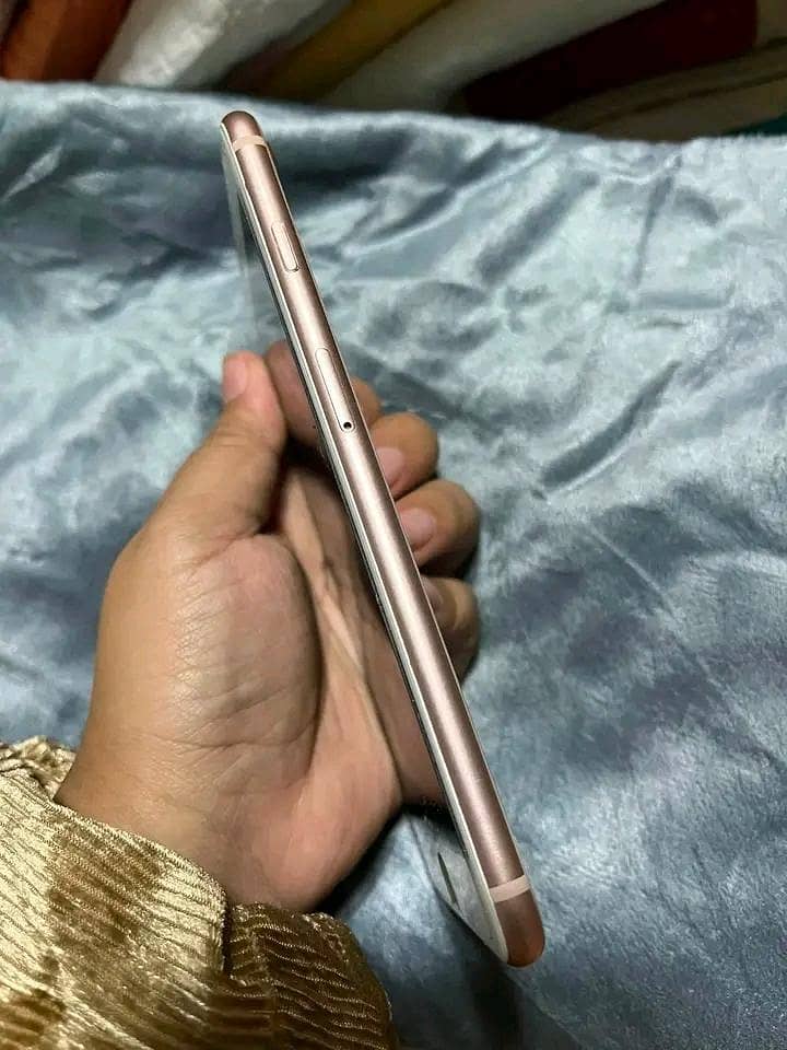 Iphone 8plus pta approved 256gb My WhatsApp number 03093713755

                                                            alt=