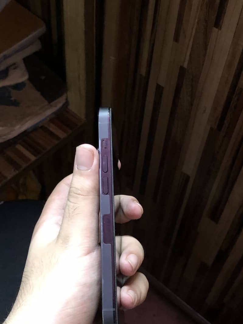 Apple iPhone 14 Pro

                                                            alt=