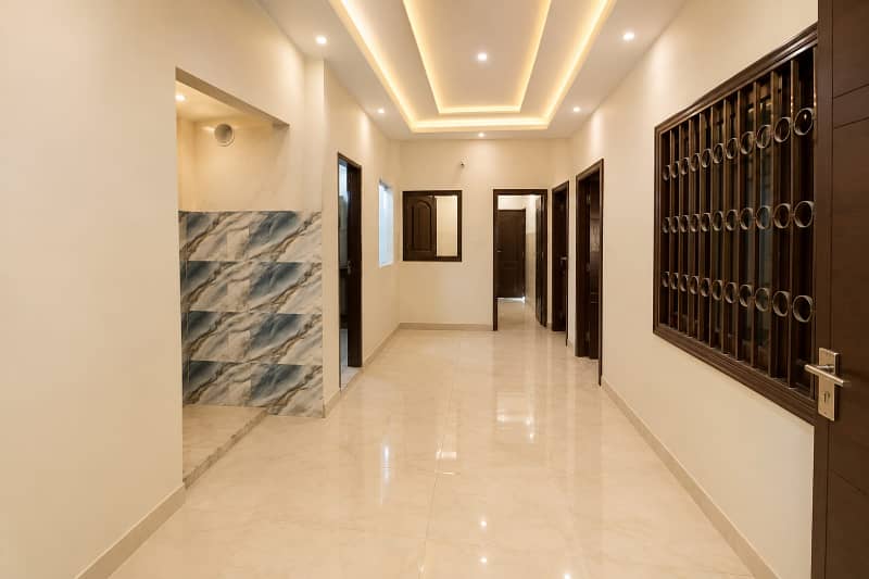 Leased 120 Square Yards Ground+Half House Is Available Sale At Government Teacher Society - Sector 19-A

                                                            alt=