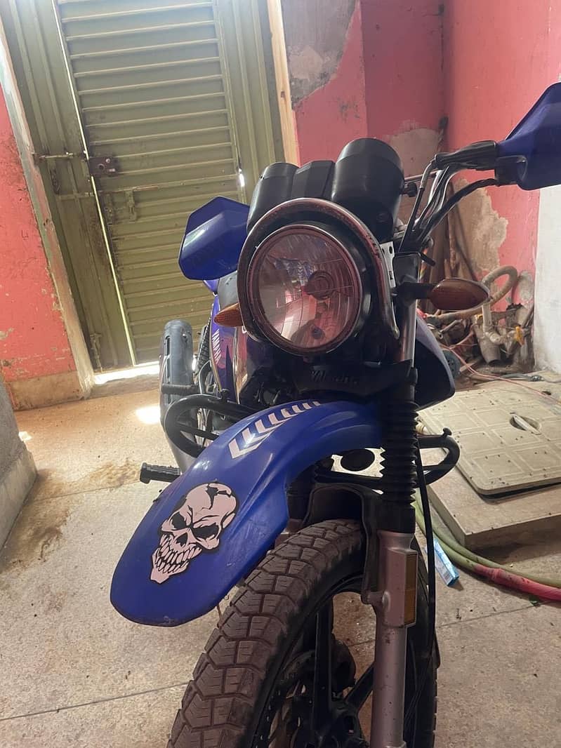 YAMAHA || YBR 125G || Edition || Model 2020

                                                            alt=