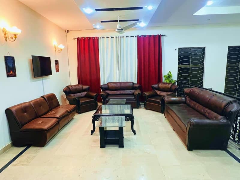 E11 Guest House

                                                            alt=